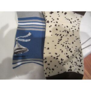NEW WITHOUT TAGS  2 PR.  ADULT  ONE SIZE HERSHEY CREW SOCKS